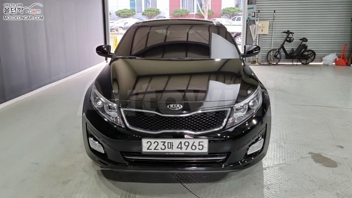 Kia K5 2014 KNAGN418BFA545613 — 3