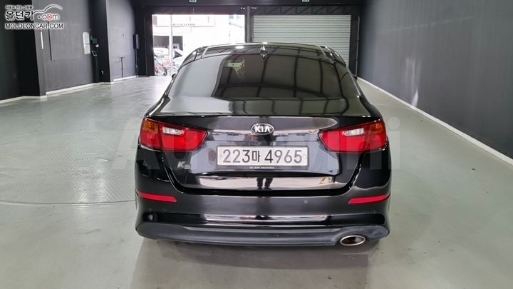 Kia K5 2014 KNAGN418BFA545613 — 4