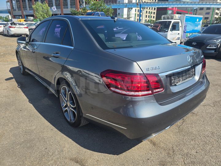 Mercedes-Benz E Class 2016 — 3