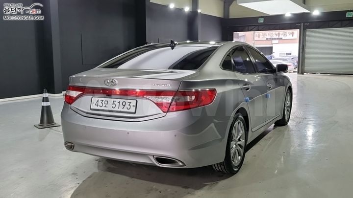 Hyundai Grandeur 2011 — 2