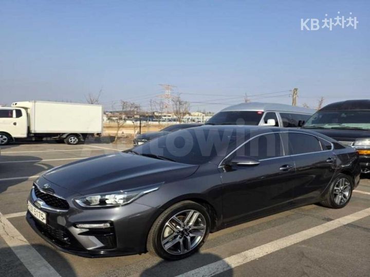 Kia K3 2019 KNAF241BEKA807611 — 3