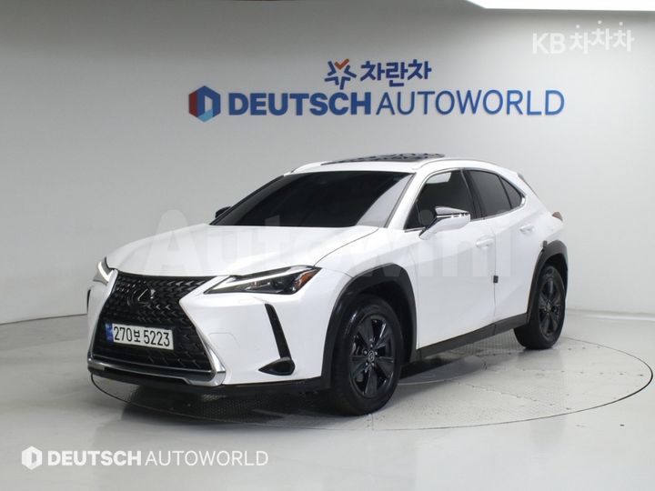 Lexus UX