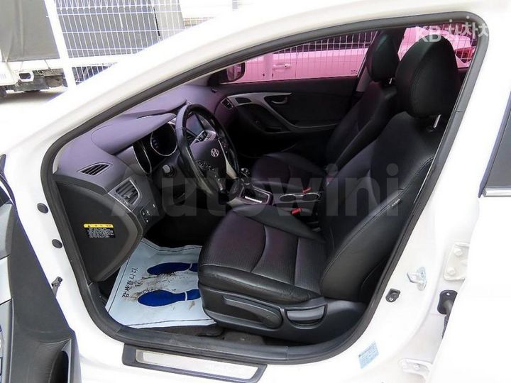 Hyundai Avante 2014 KMHDG41DBEU131838 — 4
