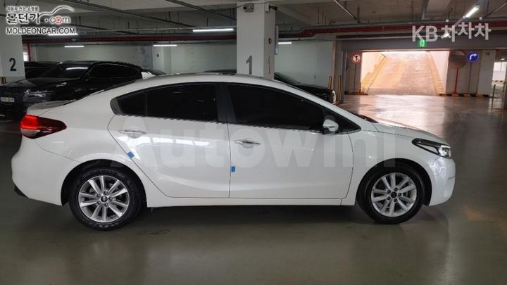 Kia K3 2016 KNAFK412BGA644093 — 2
