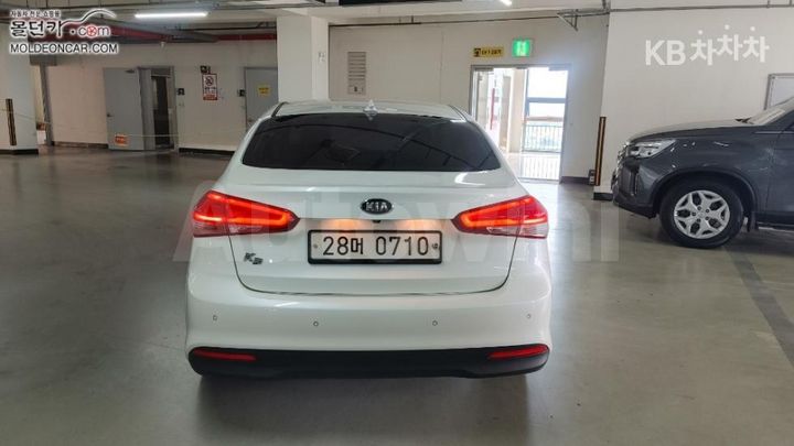 Kia K3 2016 KNAFK412BGA644093 — 4