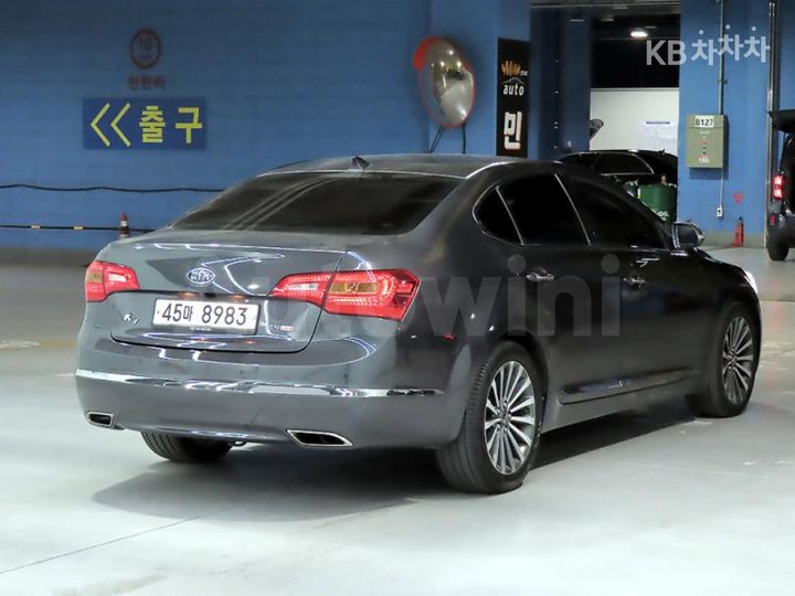 Kia K7 2012 KNALM415BCA091525 — 4