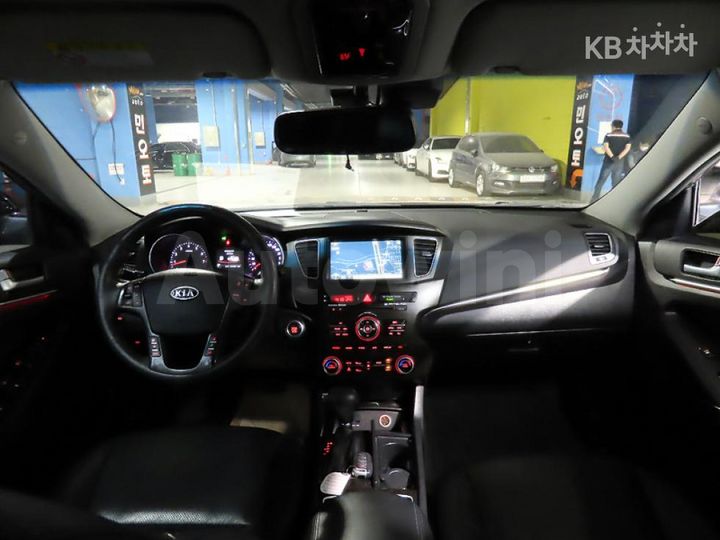 Kia K7 2012 KNALM415BCA091525 — 5