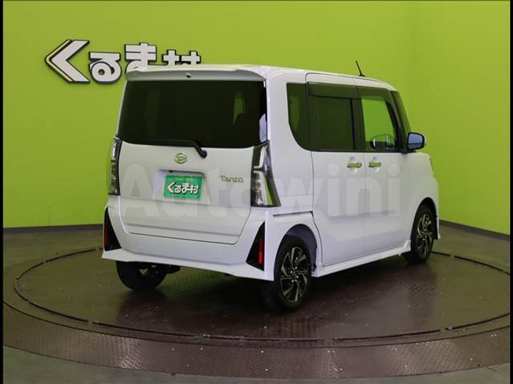 Daihatsu Tanto 2025 — 2
