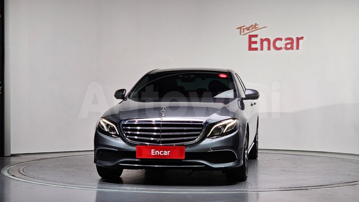Mercedes Benz E Class 2019 — 3