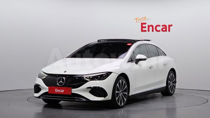 Mercedes Benz EQE