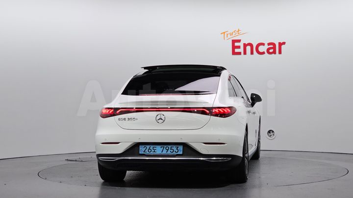 Mercedes Benz EQE 2023 — 4