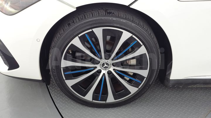 Mercedes Benz EQE