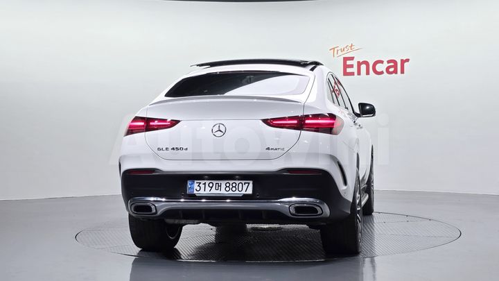 Mercedes Benz GLE Class 2023 — 4