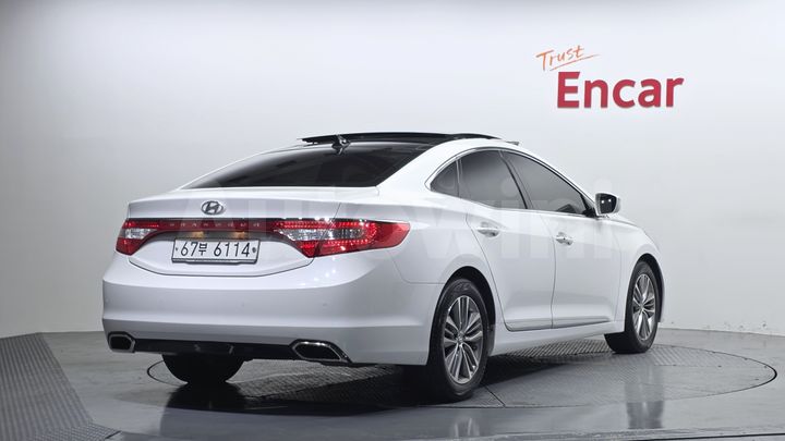 Hyundai Grandeur 2015 — 2