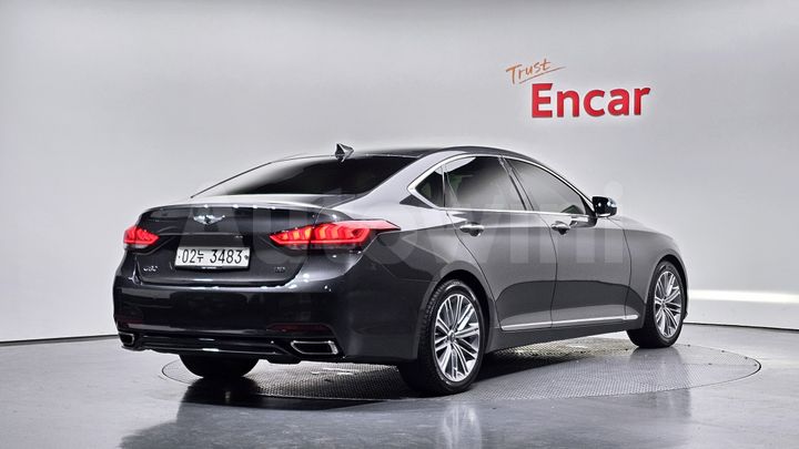 Genesis G80 2017 — 2
