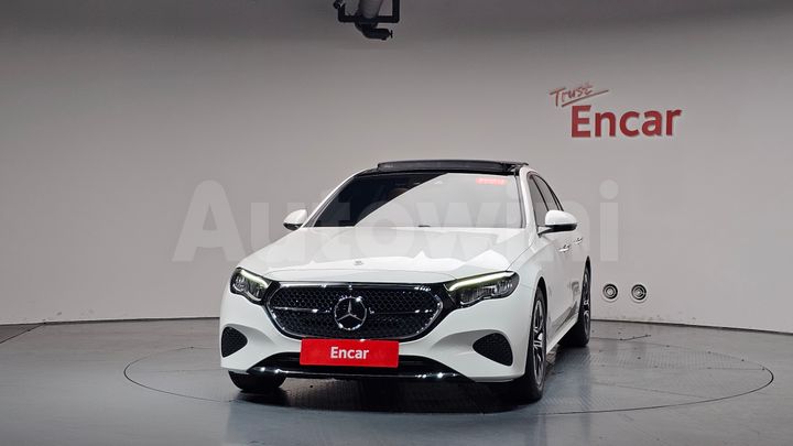 Mercedes-Benz E Class 2025 — 2