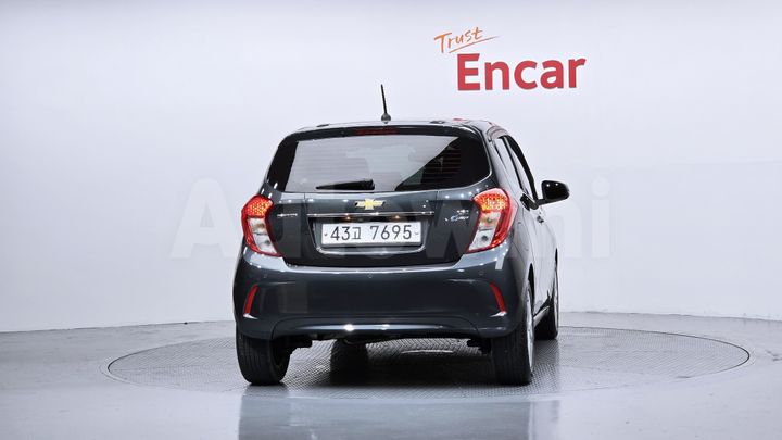 Chevrolet Spark 2017 — 4