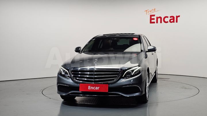 Mercedes-Benz E Class 2019 — 3