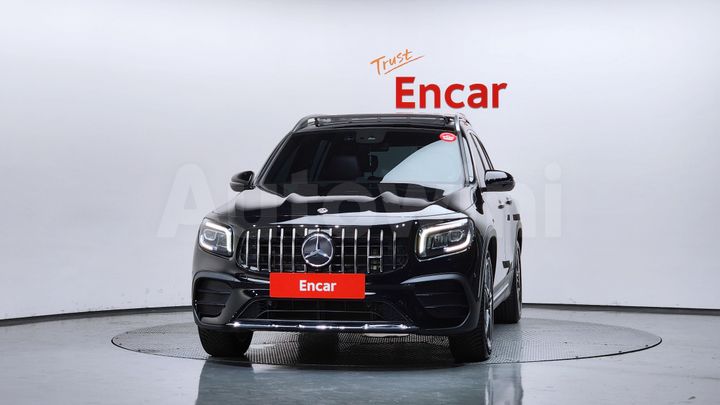 Mercedes Benz GLB Class 2021 — 3