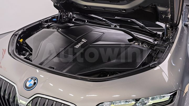 BMW i7 2023 — 5