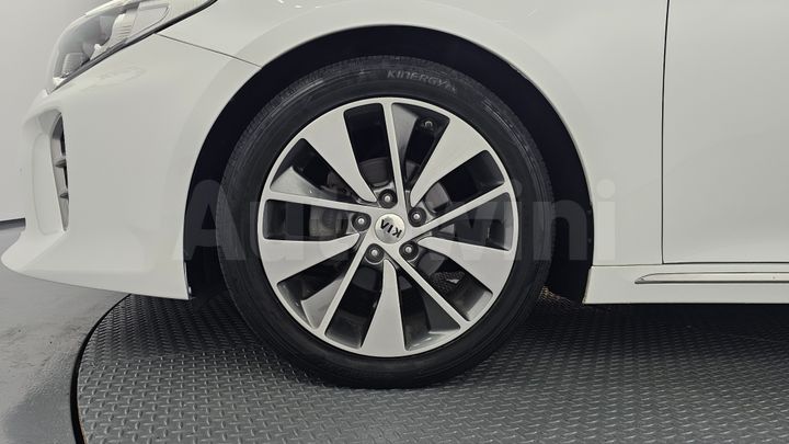 Kia K5 2017 — 5
