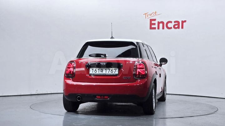 Mini Cooper 2020 — 4