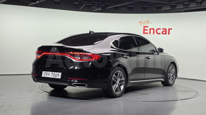 Hyundai Grandeur 2018 — 2