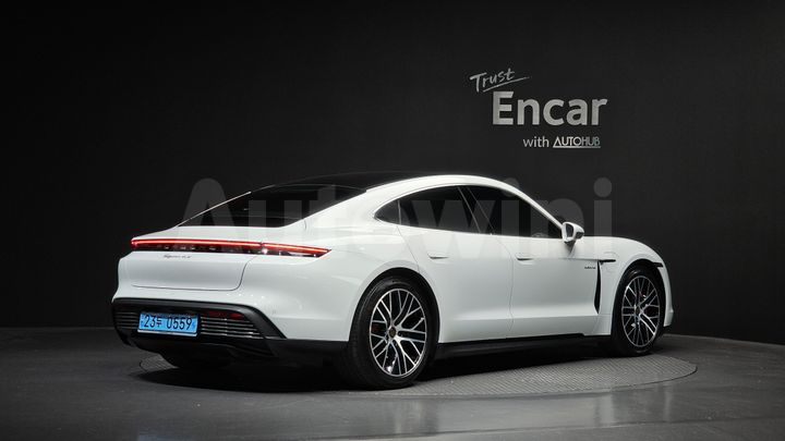 Porsche Taycan