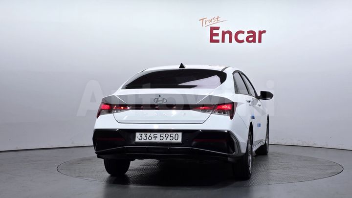 Hyundai Avante 2025 — 4