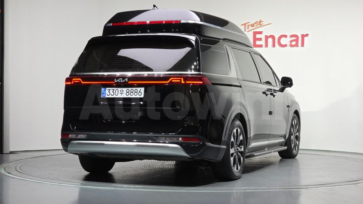 Kia Carnival 2023 — 2