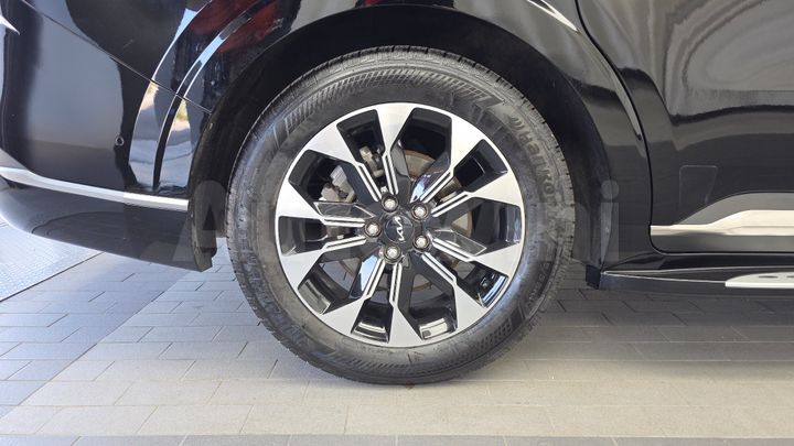 Kia Carnival 2023 — 5