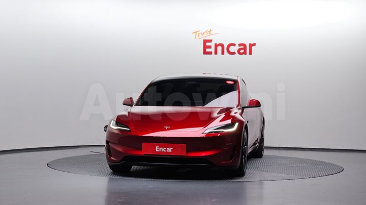Tesla Model 3 2024 — 3