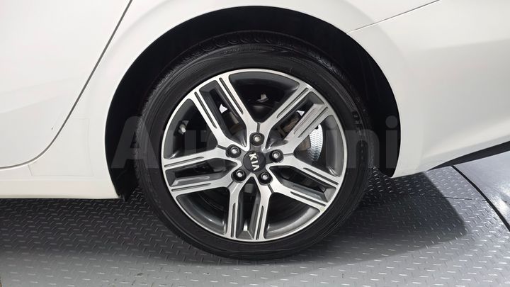 Kia K3 2019 — 5