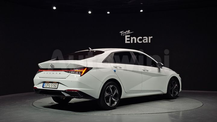 Hyundai Avante 2021 — 2