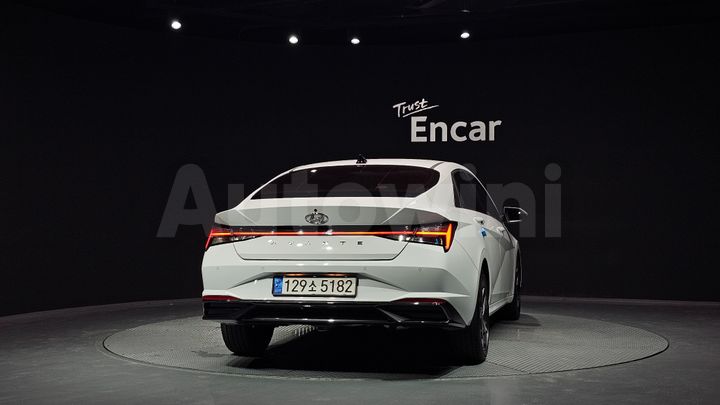 Hyundai Avante 2021 — 4