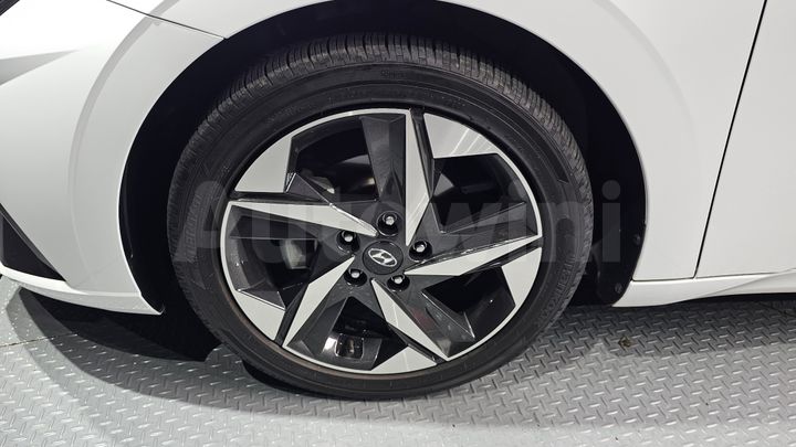 Hyundai Avante 2021 — 5
