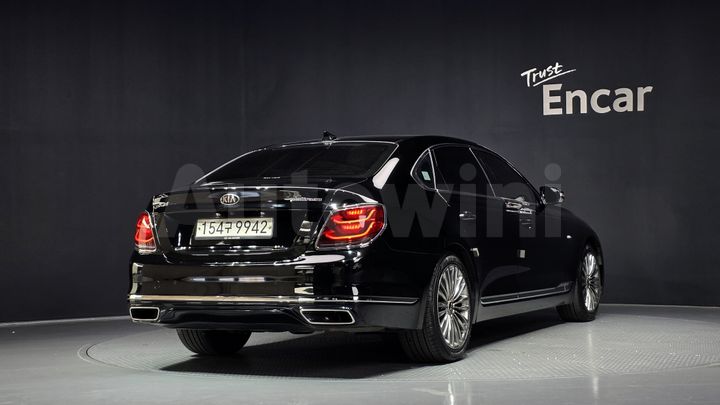 Kia K9