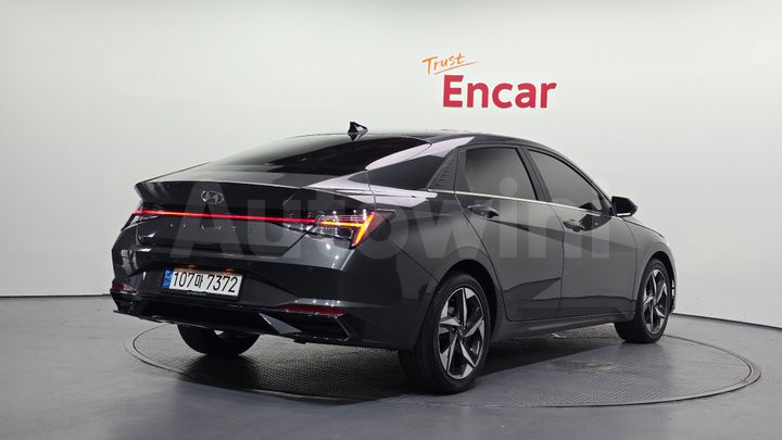 Hyundai Avante 2022 — 3