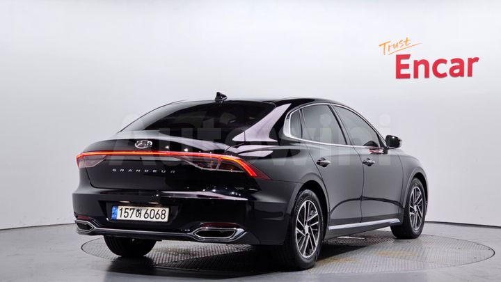Hyundai Grandeur 2021 — 2