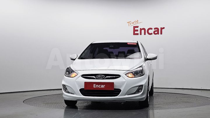 Hyundai Accent 2012 — 3
