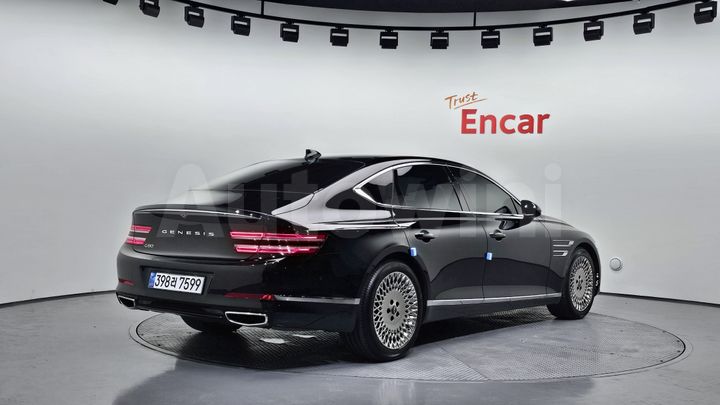 Genesis G80 2022 — 2