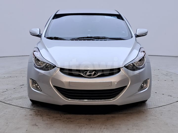 Hyundai Avante 2012 — 2