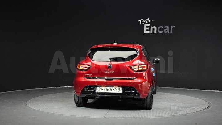 Renault Clio 2019 — 4