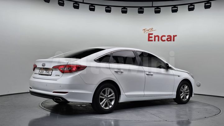 Hyundai Sonata 2015 — 2