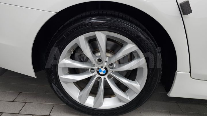 BMW 5 Series 2016 — 5