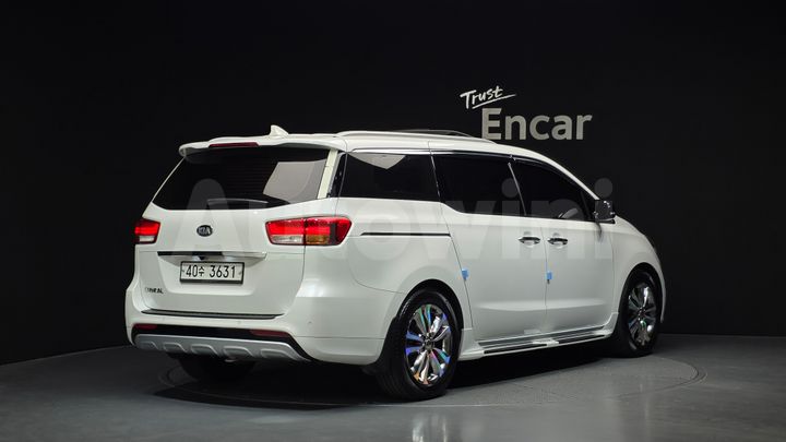 Kia Carnival 2016 — 2