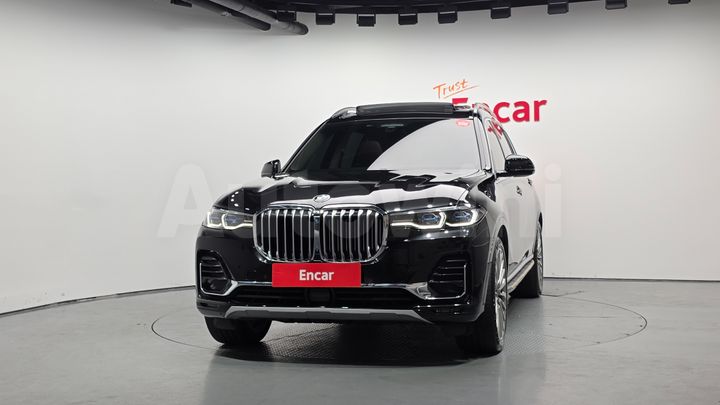 BMW X7 2021 — 3