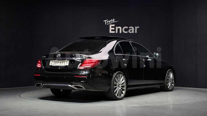 Mercedes-Benz E Class 2019 — 2
