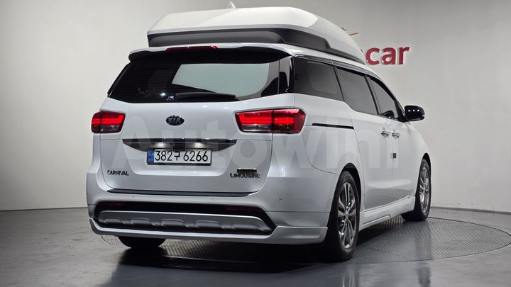 Kia Carnival 2016 — 2