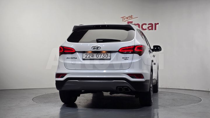 Hyundai SantaFe 2016 — 4